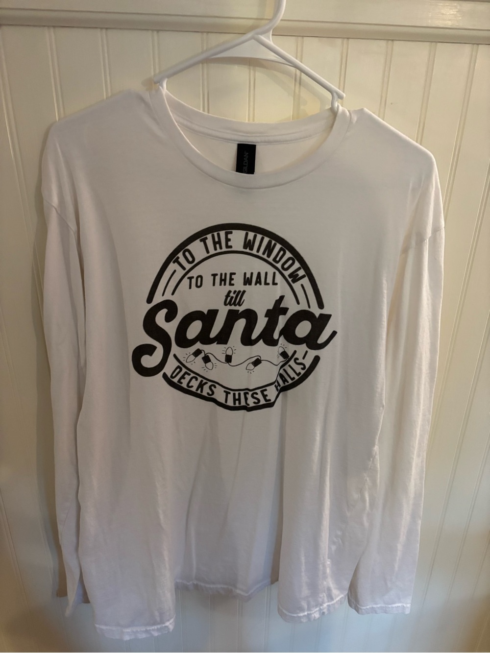 Gildan White Long-Sleeve 'Santa' Graphic Tee